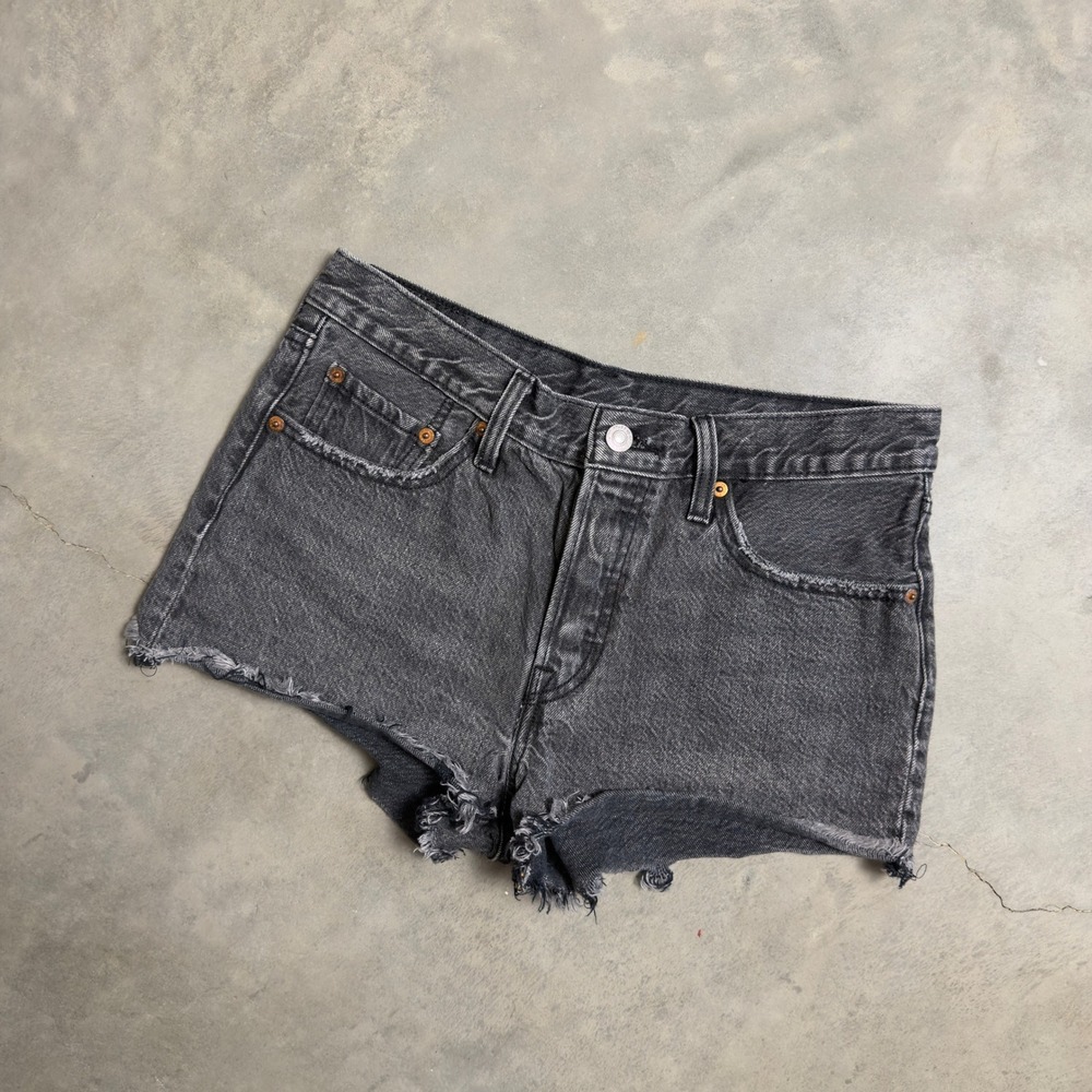 Levi's 501 Denim Cut Off Shorts Womens 28 Black Faded Raw Hem Baggy Streetwear